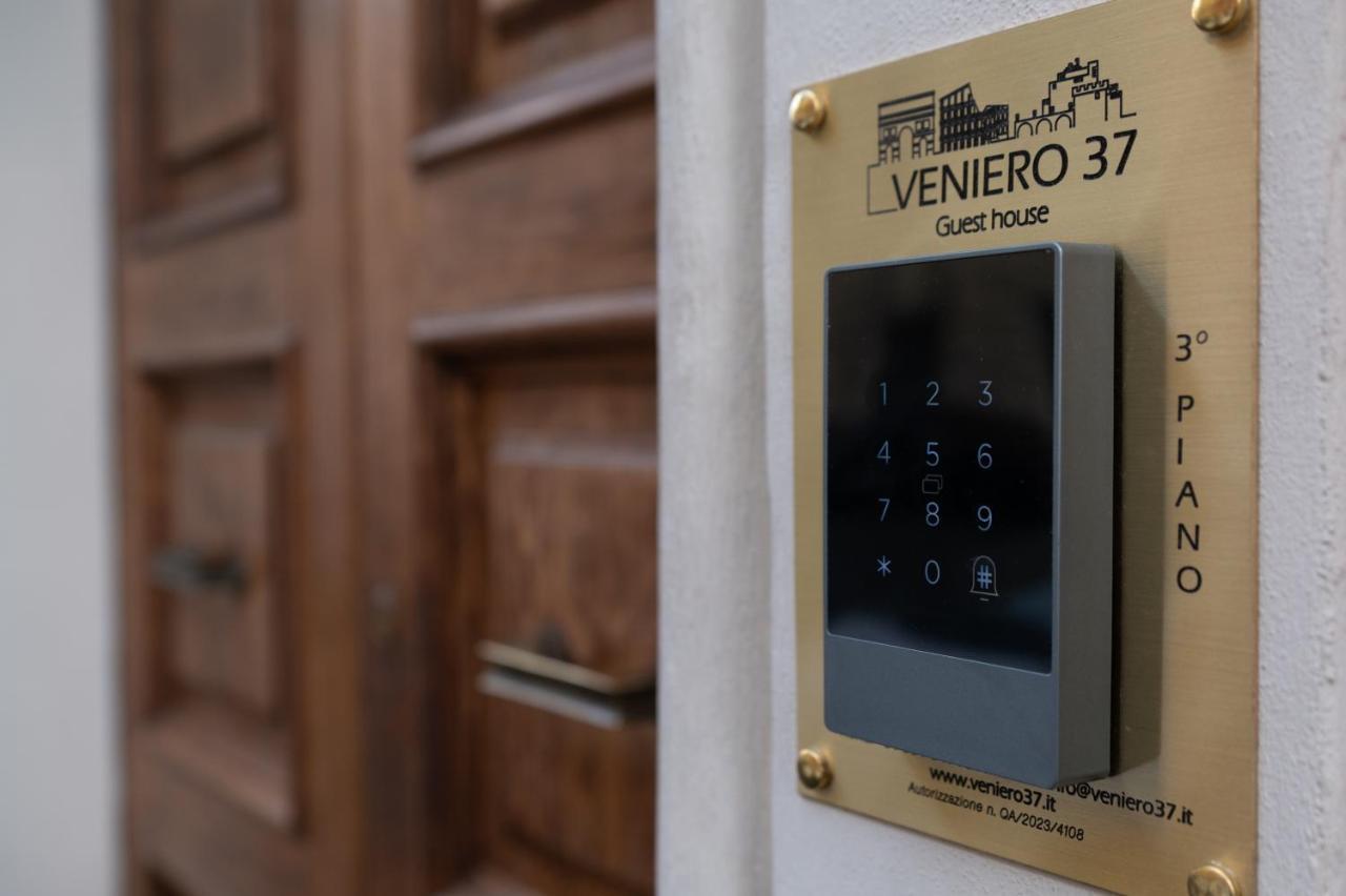 Veniero37 Guest House Рим Екстер'єр фото